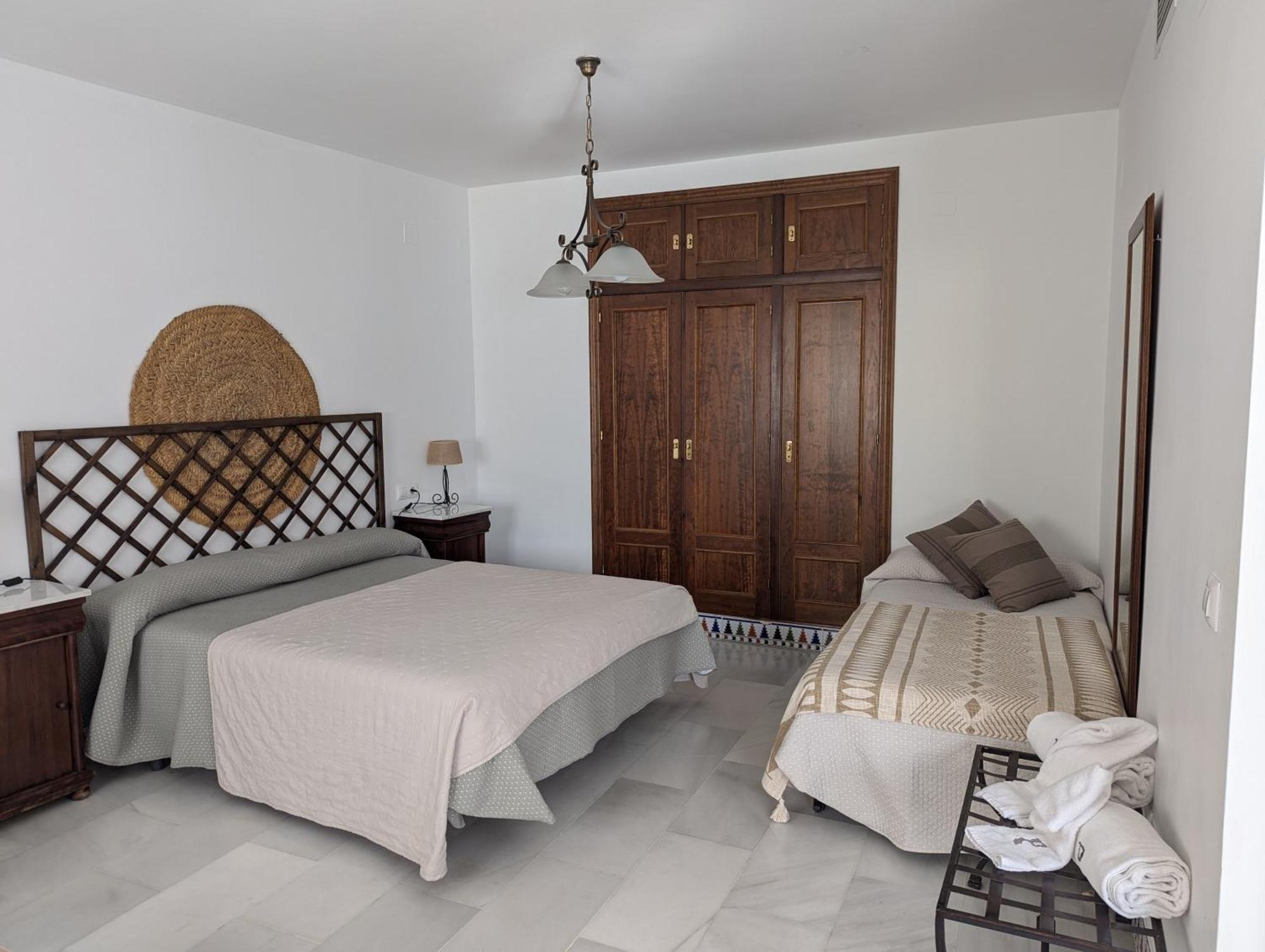 Apartamentos Plaza Córdoba Eksteriør billede