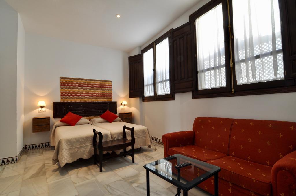 Apartamentos Plaza Córdoba Eksteriør billede